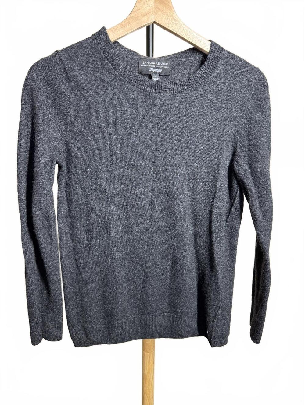 Banana Republic Dark Gray Wool Blend Sweater, Size Medium